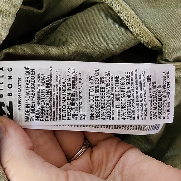 Green Billabong Overalls/Romper Size Medium - Picture 8 of 8